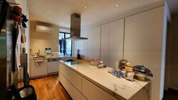 astrid-meadows photo thumbnail #4